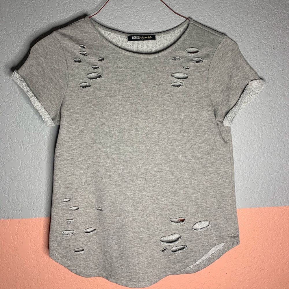 DILLARDS HONEY & SPARKLE TORN SHIRT